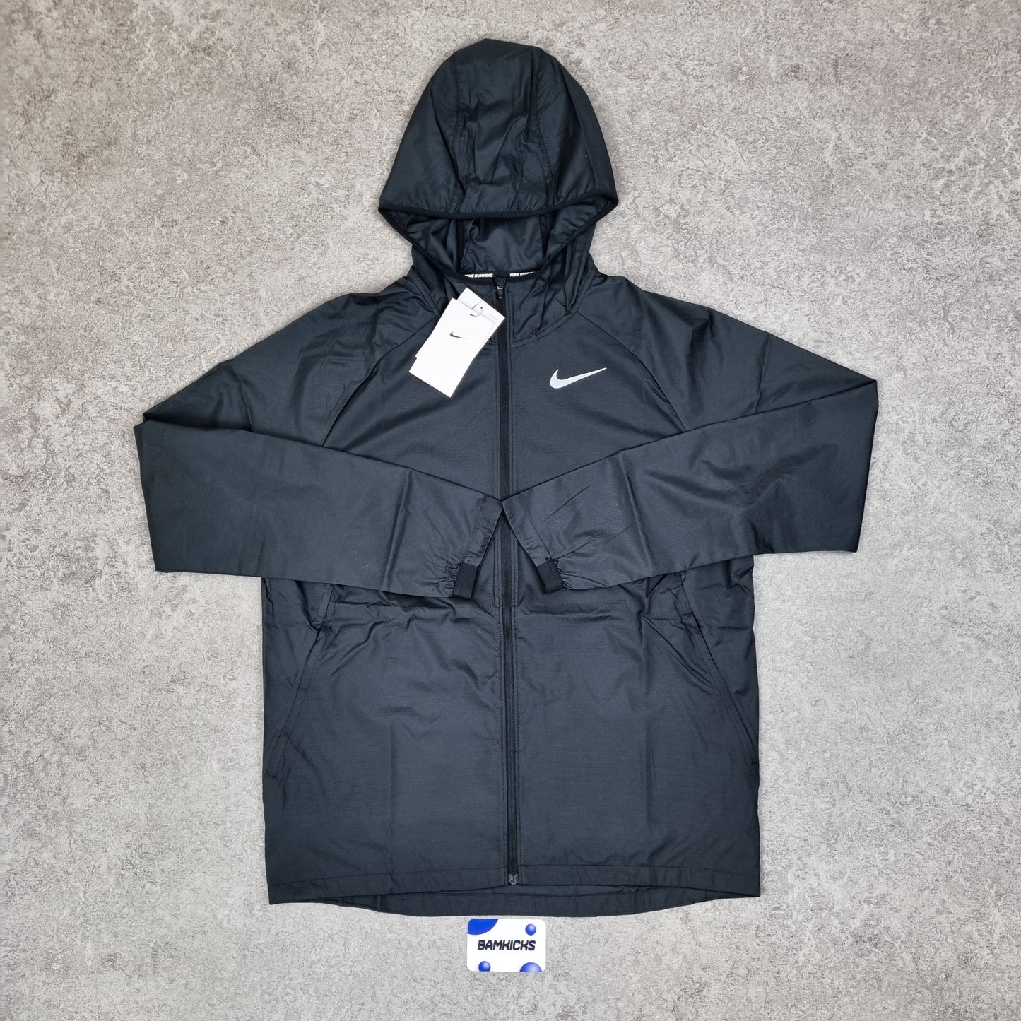 Nike Essentials Windrunner - Black