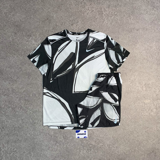 Nike Miler 1.0 & Challenger Shorts (7in) Set - Fiesta Floral