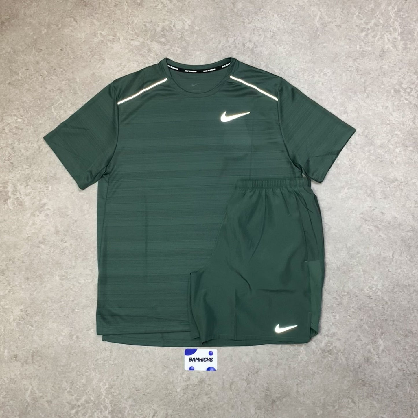 Nike Miler 1.0 & Challenger Shorts (7in) Set - Vintage Green
