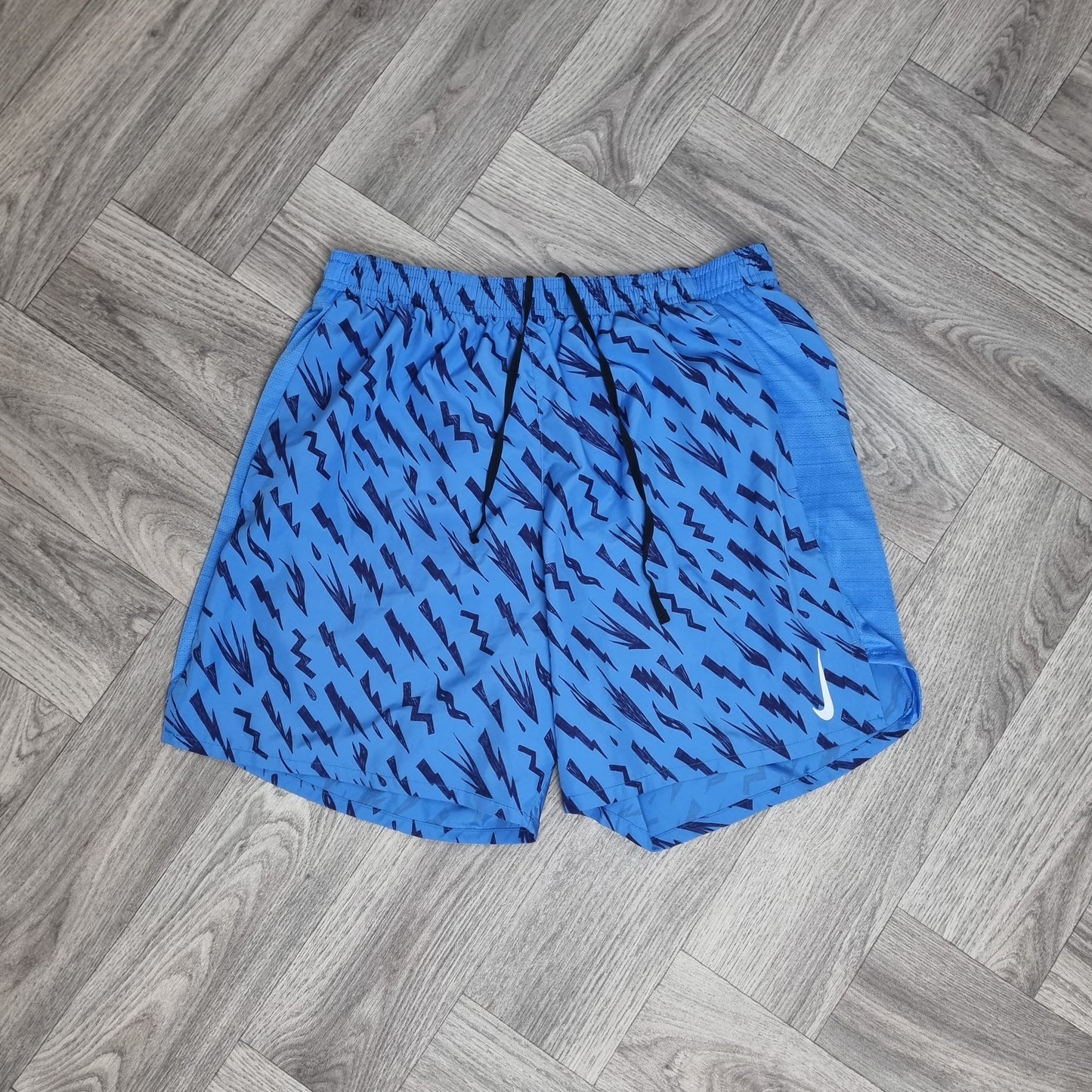 Nike Bolt Miler 1.0 T-Shirt & Bolt Challenger Shorts (7in) Blue Set