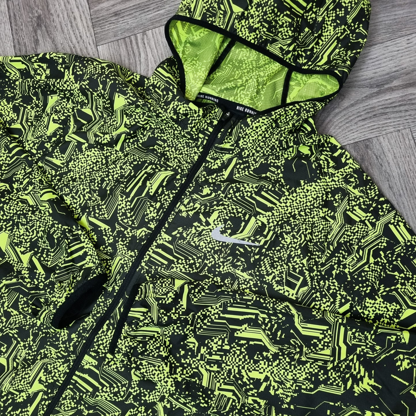 Nike Digital Windbreaker Neon