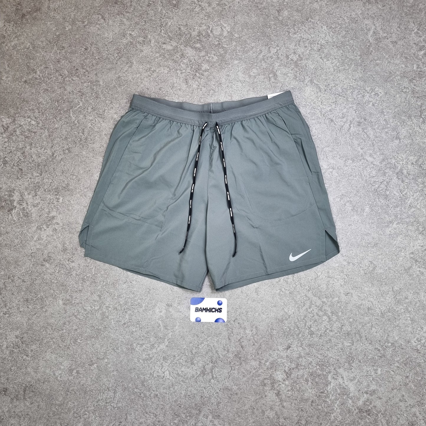 Nike Flex Stride Shorts (7in) Grey