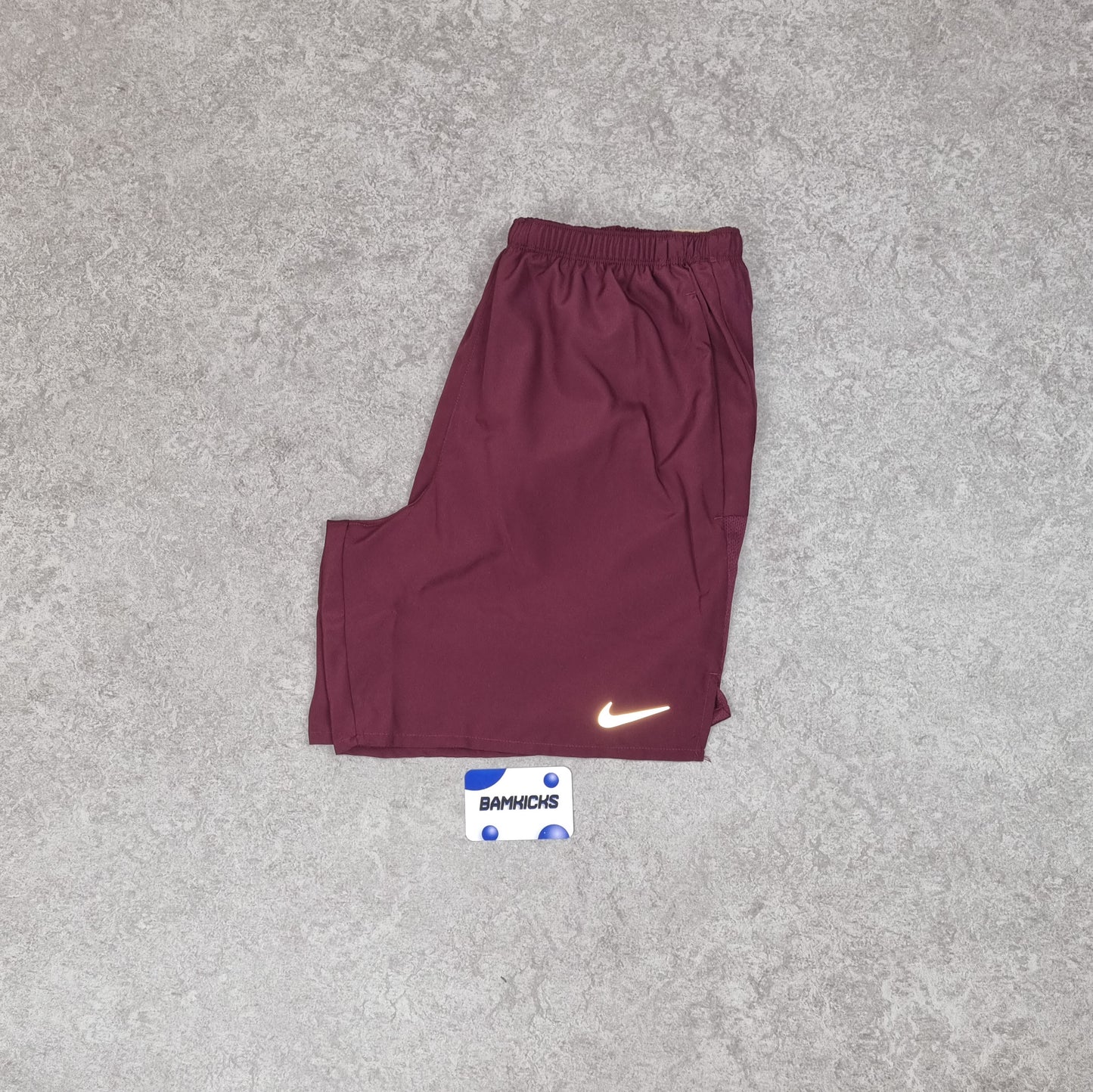 Nike Challenger Shorts (7in) Maroon