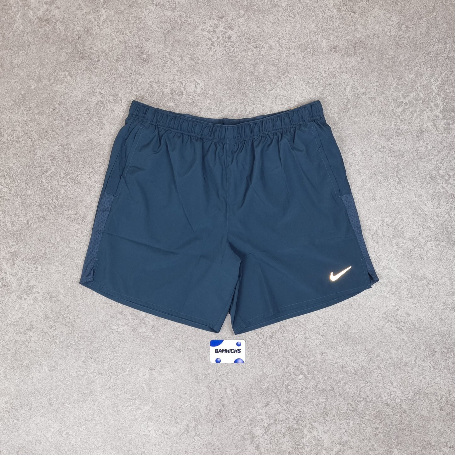 Nike Challenger Shorts (7in) Armoury Blue