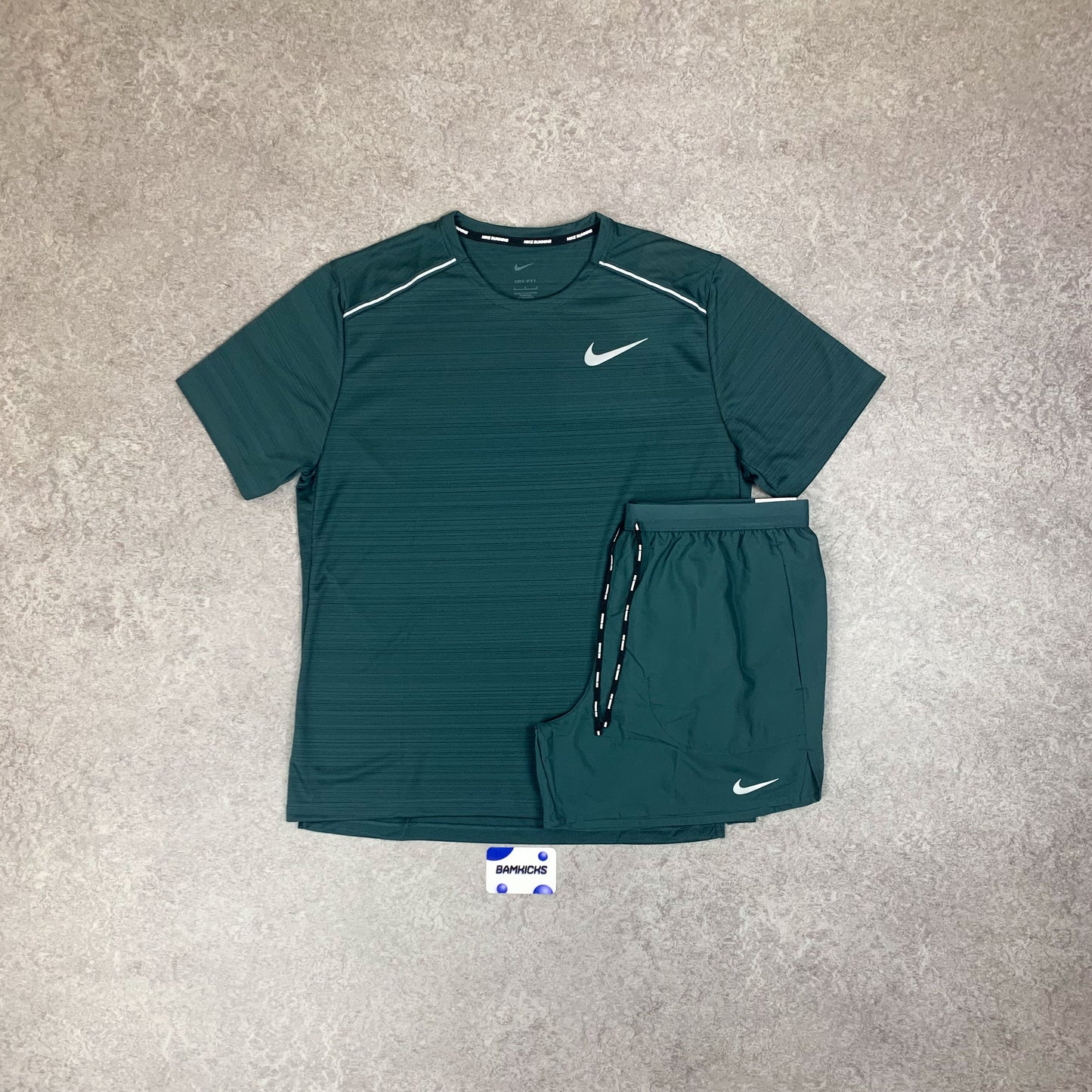 Nike Miler 1.0 T-Shirt & Flex Stride Shorts (5in) Deep Jungle Set