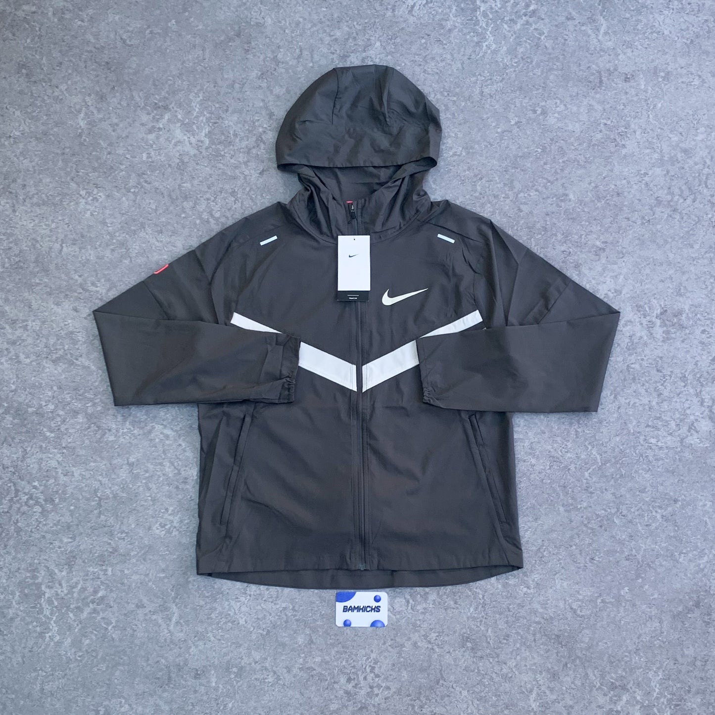 Nike UV Repel Windrunner - Medium Ash