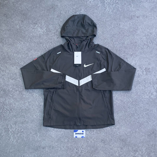 Nike UV Repel Windrunner - Medium Ash