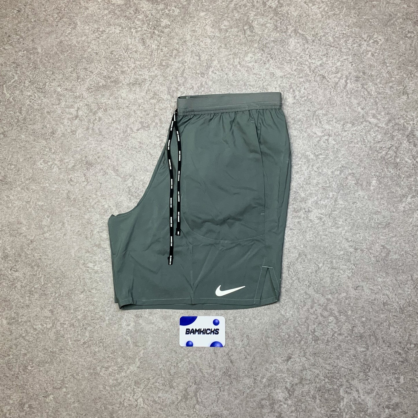 Nike Flex Stride Shorts (7in) - Grey