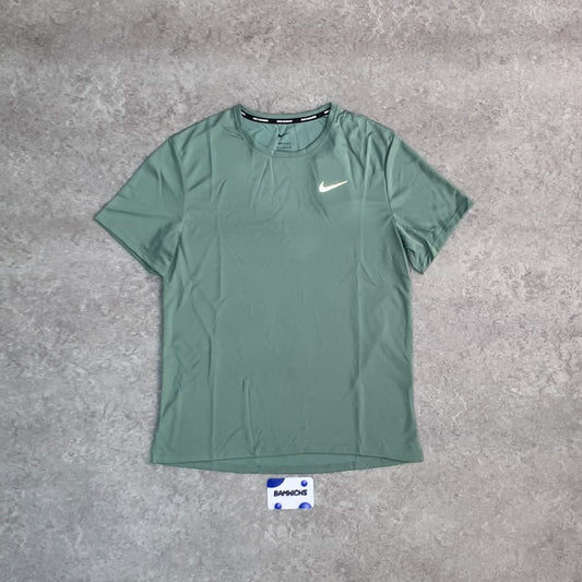 Nike UV Miler - Clay Green