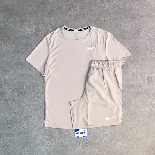 Nike UV Miler & Challenger Shorts (7in) Set - Moon Stone/Beige