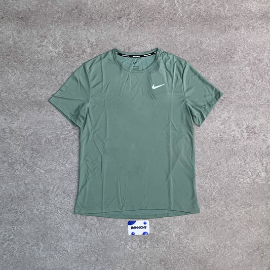 Nike UV Miler - Clay Green