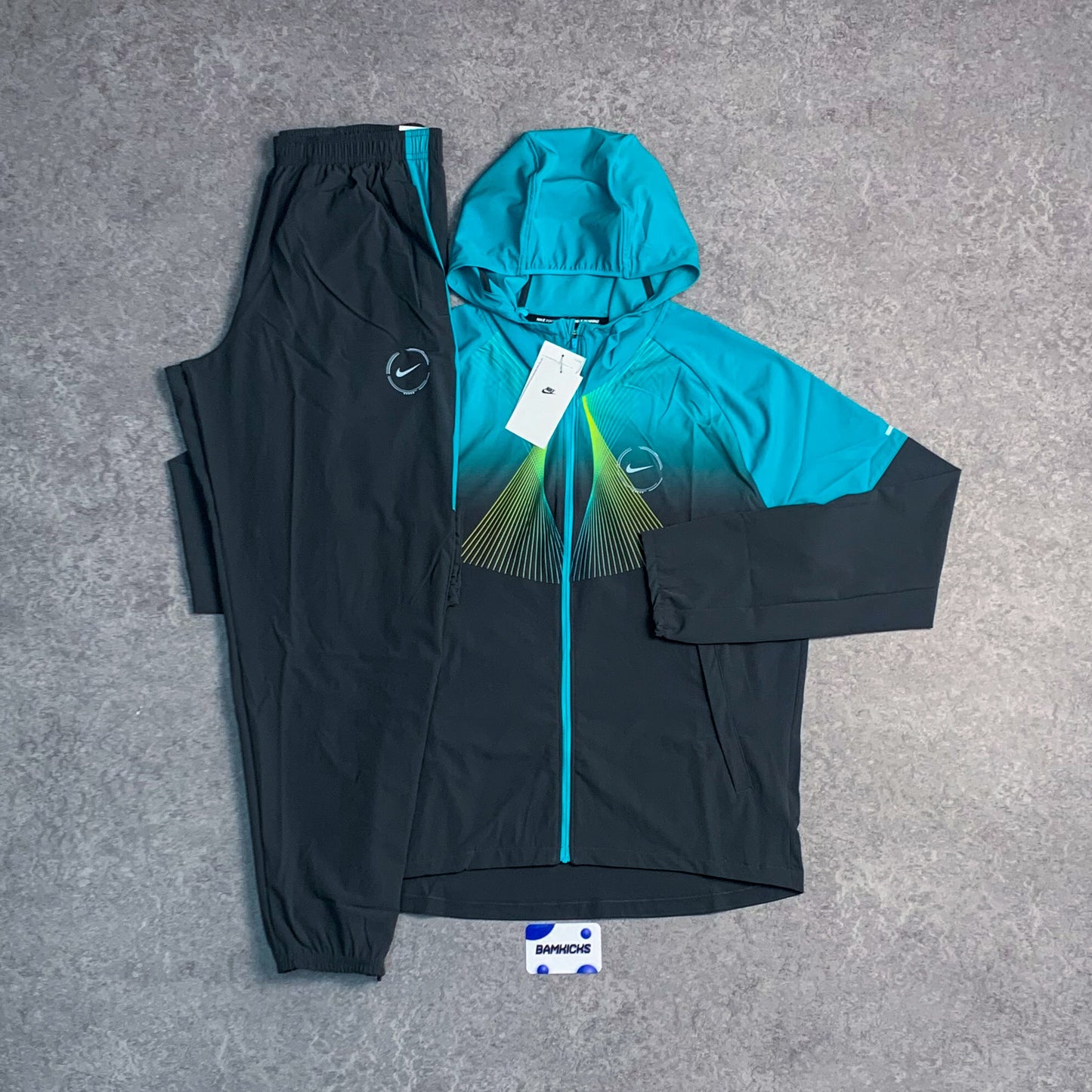 Nike Miler Repel Jacket & Challenger Pants Set - Dusty Cactus