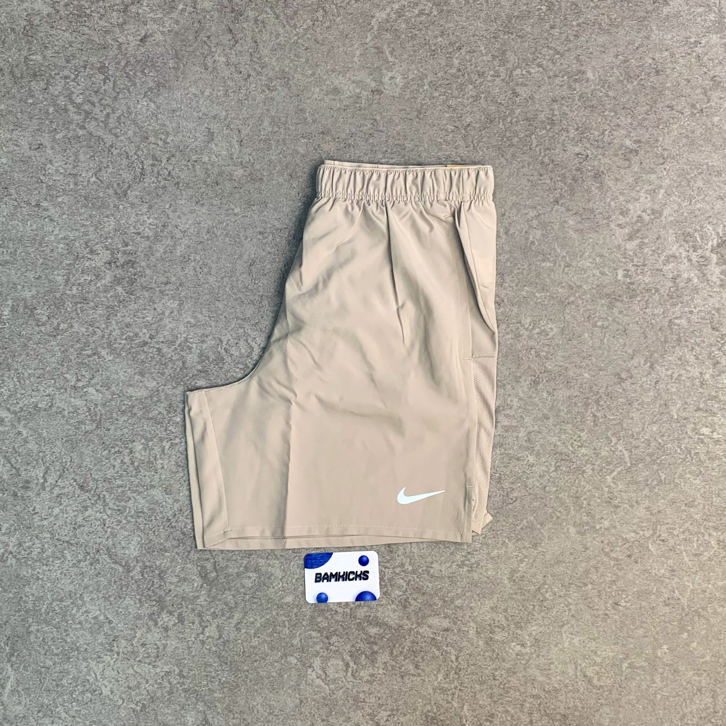 Nike Challenger Shorts (7in) - Moon Stone/Beige