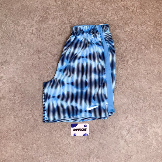 Nike Challenger Shorts (7in) - University Blue/Silver